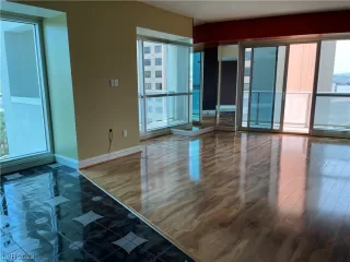 Photo #1: 2547710 Listing 