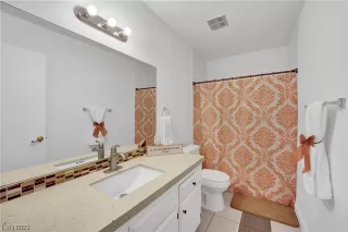 Photo #1: 2547724 Listing 