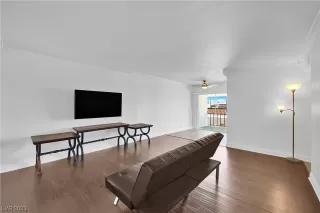 Photo #5: 2547724 Listing 