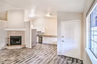 Photo #3: 2547761 Listing