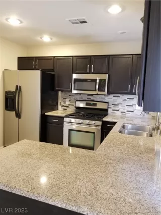 Photo #1: 2547764 Listing 