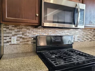 Photo #3: 2547764 Listing 