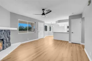 Photo #4: 2547773 Listing