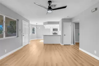 Photo #5: 2547773 Listing