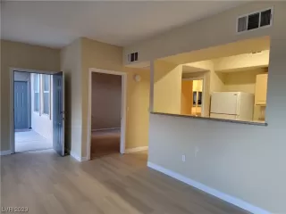 Photo #3: 2547783 Listing 