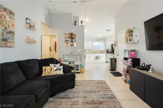 Photo #5: 2547850 Listing 