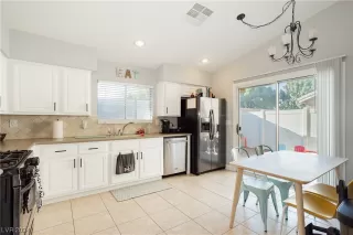 Photo #6: 2547850 Listing 