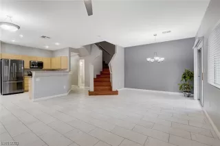 Photo #5: 2547879 Listing 