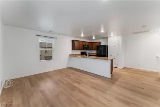 Photo #5: 2547884 Listing 