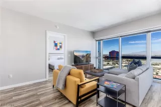 Photo #4: 2547905 Listing 