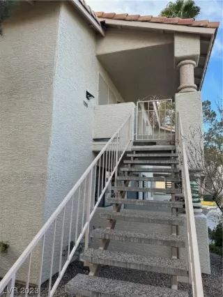 Photo #1: 2547956 Listing