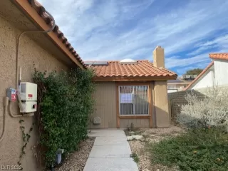 Photo #3: 2547966 Listing