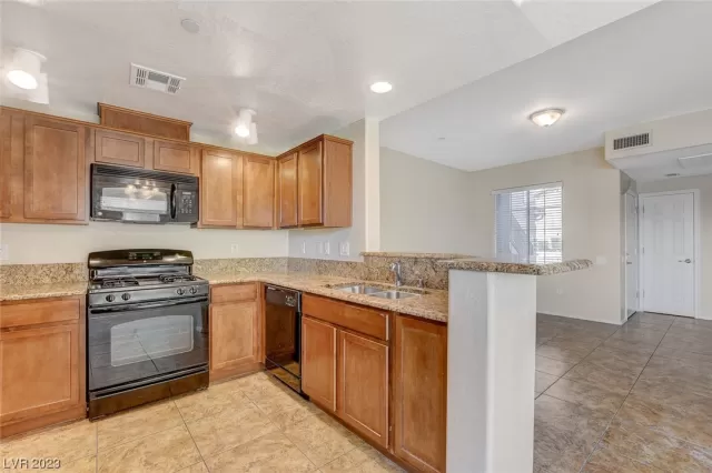 MLS: 2547979 Condo For Sale