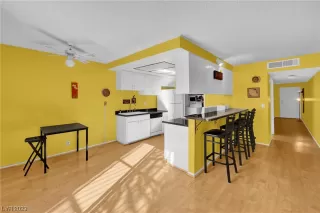 Photo #4: 2547996 Listing 