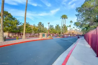 Photo #1: 2548021 Listing 