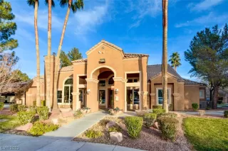 Photo #2: 2548021 Listing 