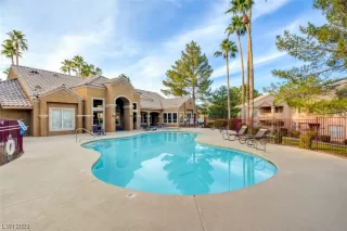 Photo #4: 2548021 Listing 