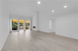 Photo #3: 2548030 Listing 