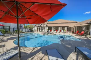 Photo #4: 2548071 Listing