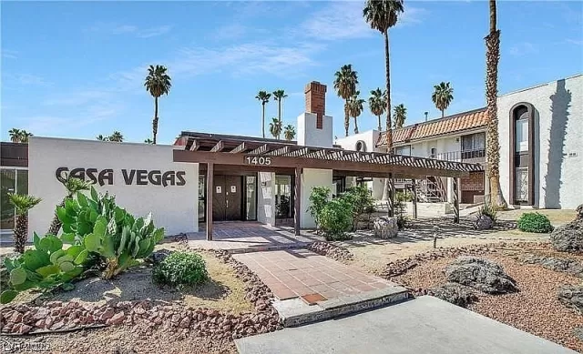 MLS: 2548120 Condo For Sale