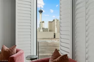 Photo #2: 2548150 Listing 