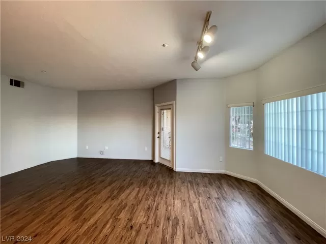 MLS: 2548157 Condo For Sale