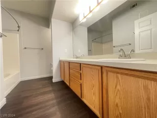 Photo #4: 2548157 Listing 