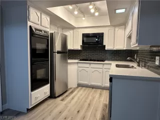 Photo #3: 2548160 Listing 