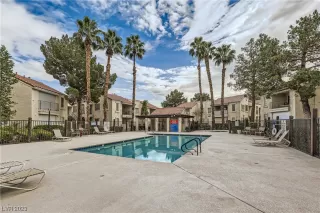 Photo #6: 2548182 Listing