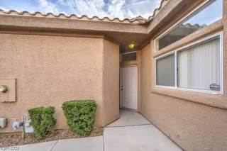 Photo #2: 2548209 Listing