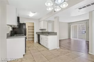 Photo #6: 2548215 Listing 