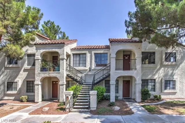 MLS: 2548232 Condo For Sale