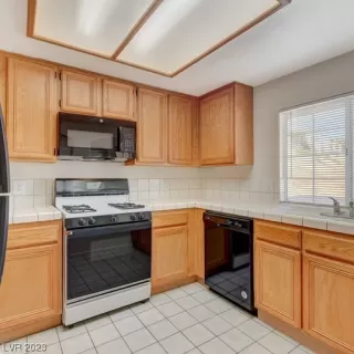 Photo #3: 2548238 Listing 