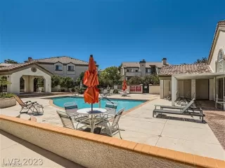 Photo #4: 2548238 Listing 