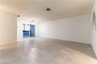 Photo #1: 2548262 Listing