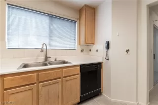 Photo #4: 2548262 Listing