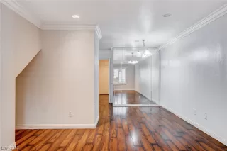 Photo #3: 2548296 Listing