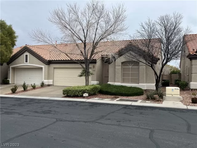 MLS: 2548316 Condo For Sale