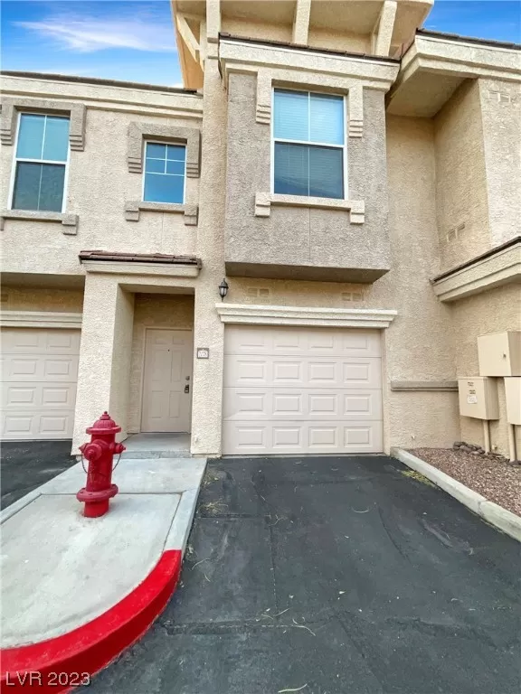 MLS: 2548324 Condo For Sale