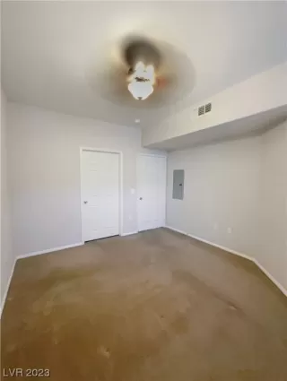 Photo #4: 2548324 Listing