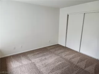 Photo #5: 2548378 Listing