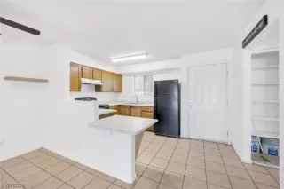 Photo #4: 2548396 Listing 