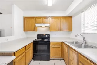 Photo #5: 2548396 Listing 