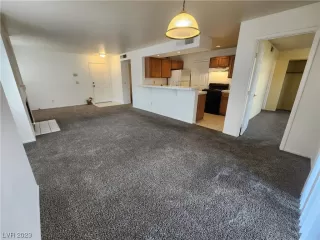 Photo #3: 2548403 Listing 