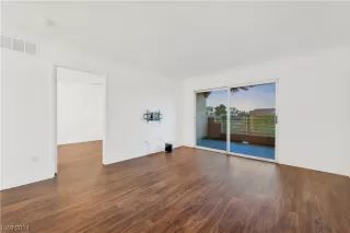 Photo #6: 2548434 Listing