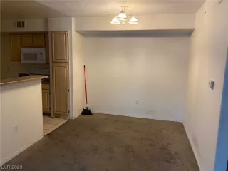 Photo #3: 2548456 Listing 