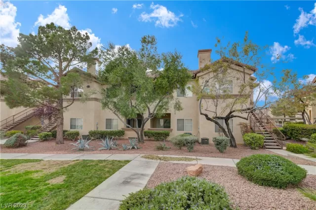 MLS: 2548468 Condo For Sale