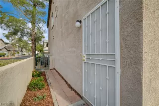 Photo #1: 2548477 Listing