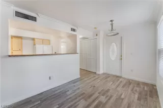 Photo #6: 2548507 Listing 