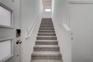 Photo #4: 2548522 Listing